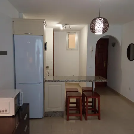 Apartamento Con Dos Dormitorios, Vista Al Mar Y Parking Privado En Playa Paraiso Appartement
